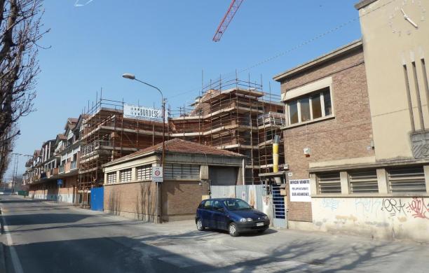 Il cantiere di Collegno dove è andato in fumo il furto di rame