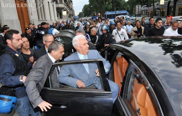 Rossignolo contestato dai lavoratori