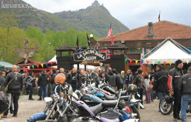Risse alla "Sacra birra", licenza sospesa per 15 giorni