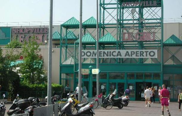 Il centro commerciale Le Gru