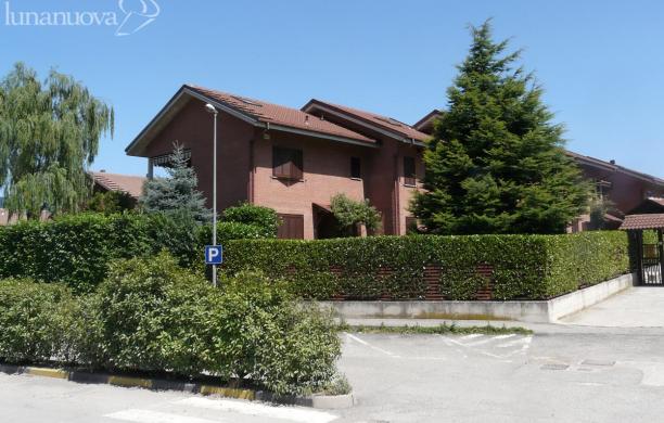 Villaggio Sacra, adesso si può vendere