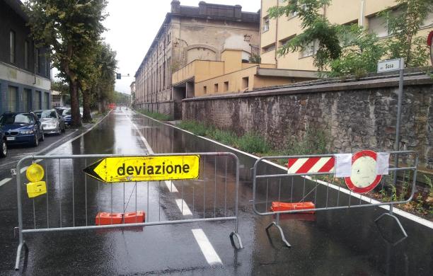Via Traforo chiusa, ma il parcheggio si pagherà ancora