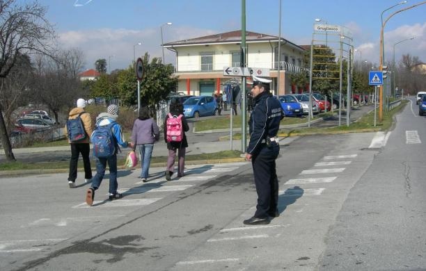 Stop alla gestione associata di tributi e personale