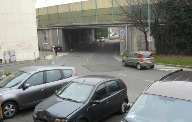 «Questa strada è come un autodromo»