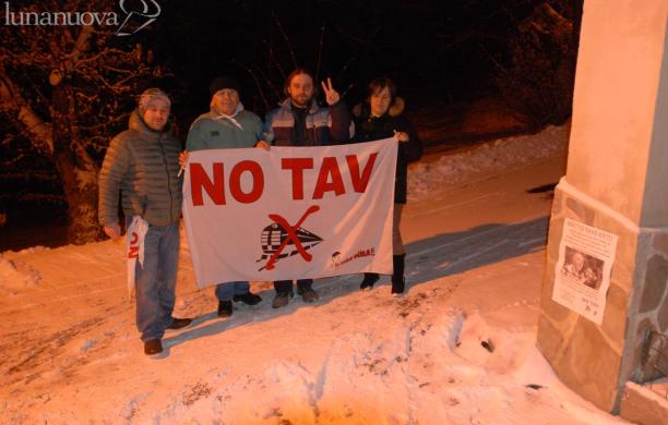 Prima il carcere, poi l'abbraccio del mondo No Tav