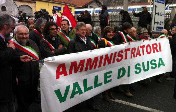 Oltre 40mila persone in marcia contro la Torino-Lione