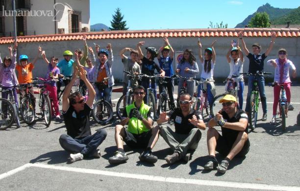 Andare a scuola in pedibus... conviene