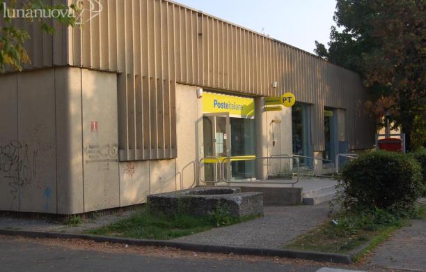 Grondaia intasata, crollano i controsoffiti