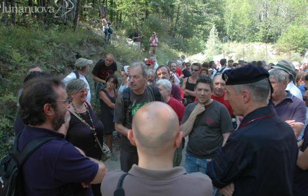 Scontri in Clarea: finisce con arresti e feriti
