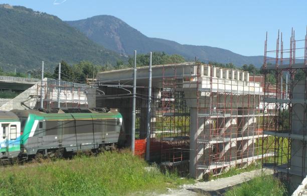 Agosto: primi vagiti per i nuovi sovrappassi