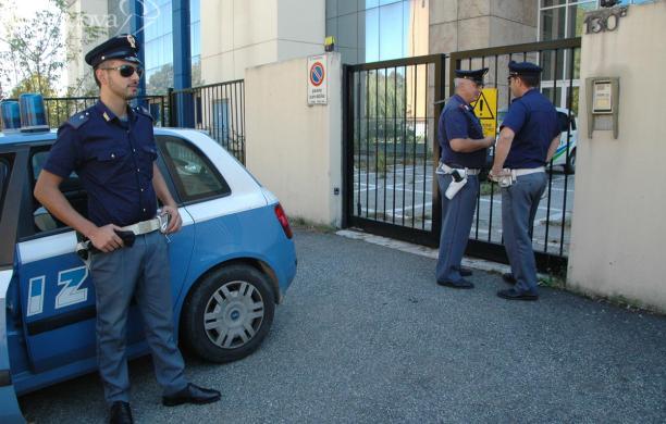 Ladri di rame nell'ex sede della Tim