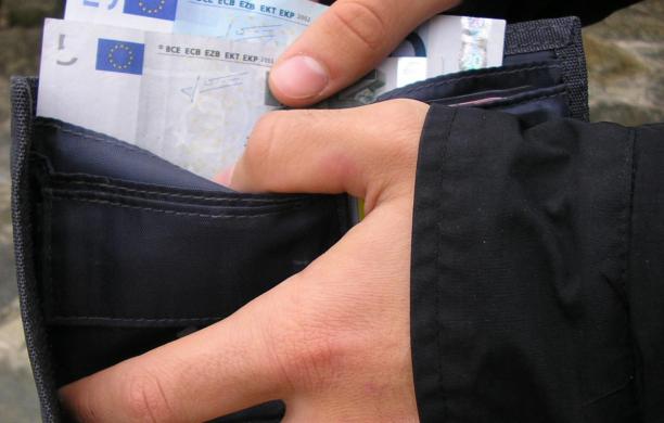 Carabiniere in pensione sventa truffa