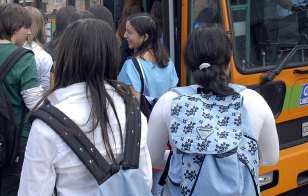 Autosta in pensione, addio allo scuolabus
