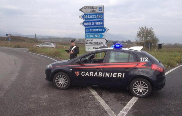 Fruttivendolo ambulante picchiato dai protettori