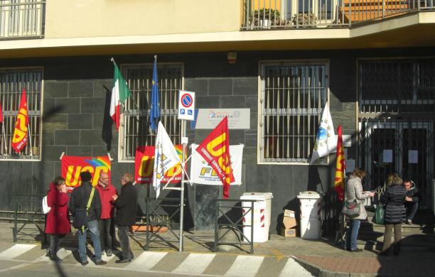 Agenzia entrate: sportello chiuso, spiraglio riaperto