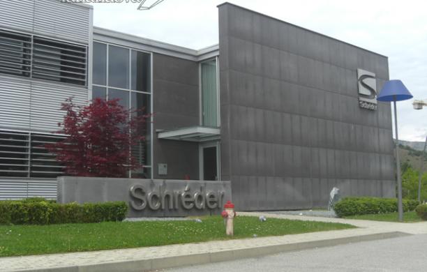 Schereder: spettro Agrati per 26 lavoratori