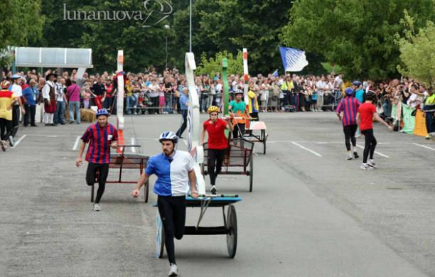 I borghi a raccolta per il 31° palio della gru