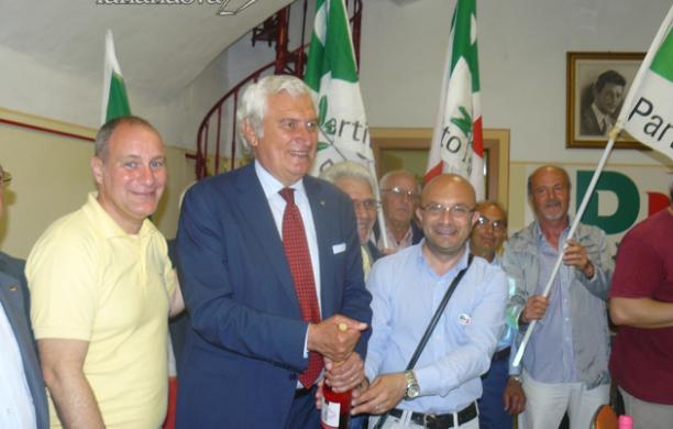 A mezzanotte arriva il bis di Dessì al ballottaggio