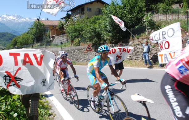 Il Giro torna al Colle delle Finestre