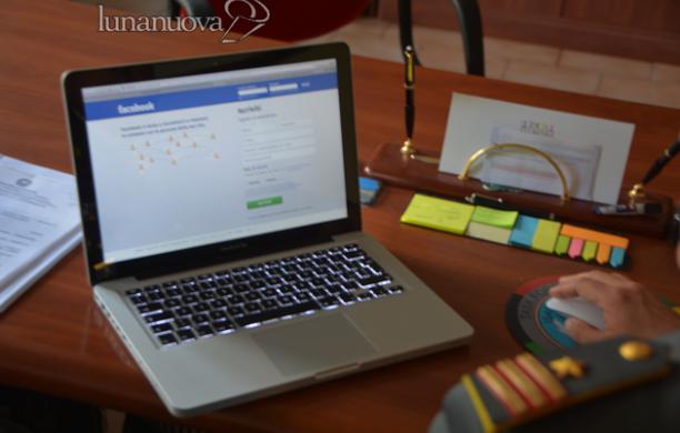 Lavoratori in nero ma su Facebook