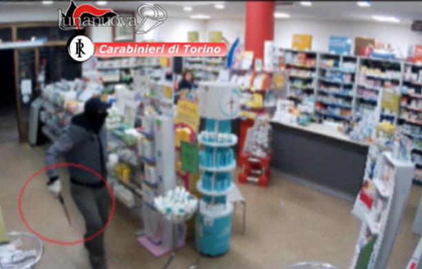 Rapina con machete: presi i giardinieri