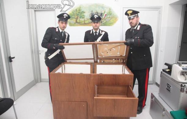 Soldi falsi e truffe: l'Arma sequestra il tesoretto dei sinti