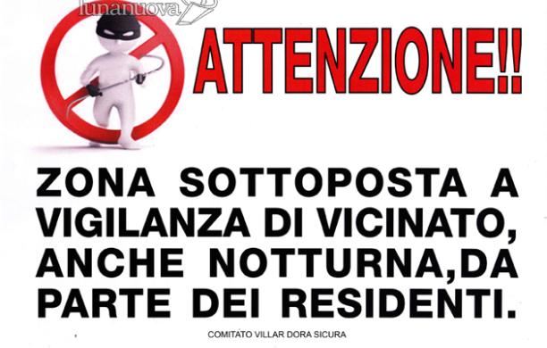 Cartelli ai cancelli e presidio notturno per battere i ladri