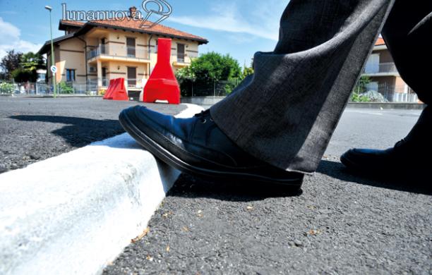 Gradino "mimetico": troppe cadute durante il mercato