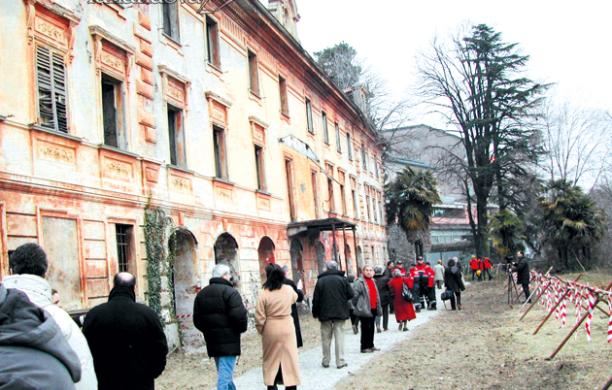 Hotel Villa Melano, un buco nero lungo undici anni