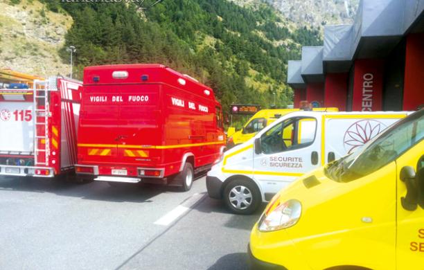Frejus: Tir impazzito, chiuso il traforo