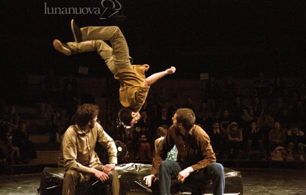 Il collettivo della bascula chiude Sul filo del Circo