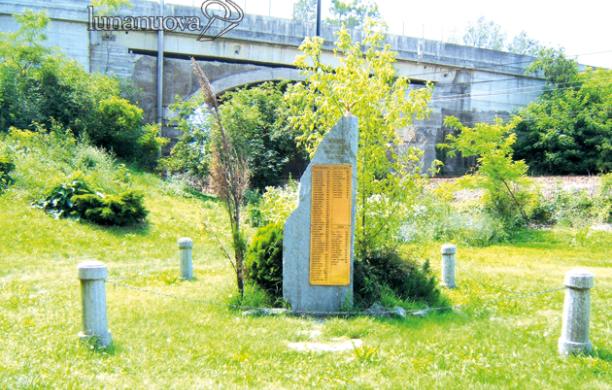 Oltraggio ai caduti: rubata la targa dal monumento