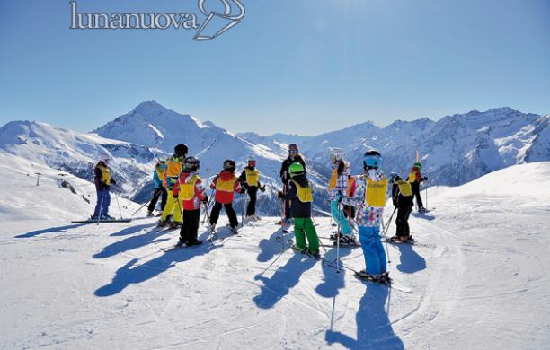Sci, l'appello dell'alta valle: «Più vacanze scolastiche a Carnevale»