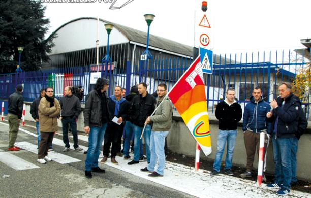 Magnetto Wheels, 54 operai al capolinea