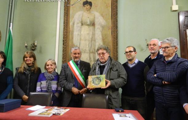Il maestro Antonio Nunziante premiato dalla città