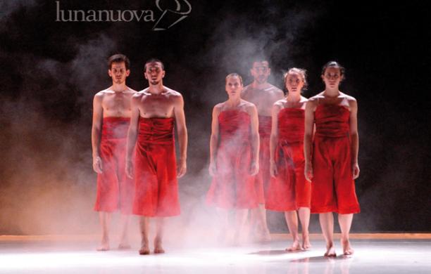 La danza di Marco De Alteriis "graffia" Chopin per il Balletto Teatro di Torino