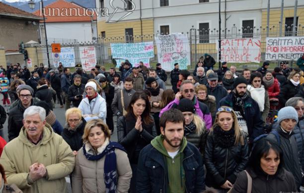 Ospedale blindato, sale la tensione