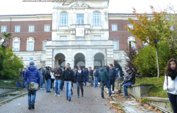 Darwin e Romero, aule al freddo nell'ex seminario