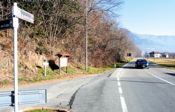 Via S.Ambrogio avrà il marciapiede: lavori appaltati, «pronti in primavera»
