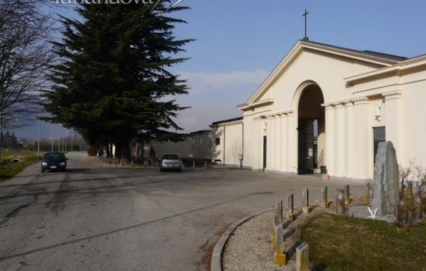 Rifiuti e escrementi dei cani: dal Comune "tolleranza zero"