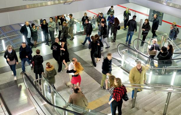 La metro festeggia dieci anni, ma verso Rivoli la strada è lunga