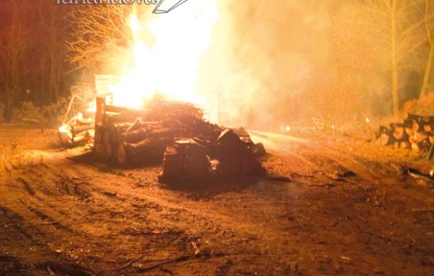 Notte di fuoco tra Vaie e Chiusa: colpite due ditte, piromane in azione?