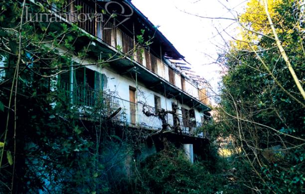 Ancora fuoco nella casa di Villanova: terza volta in due anni