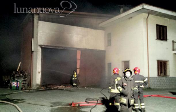 Azienda in fiamme: è cortocircuito