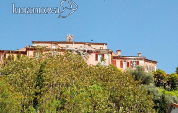 È polemica sul castello Cays: «È una svendita»