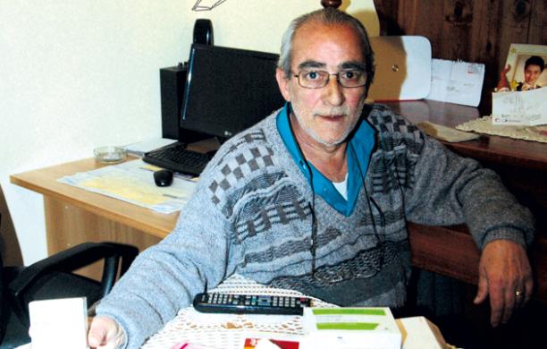 Perde il reddito, poi arriva il cancro: «Datemi lavoro»