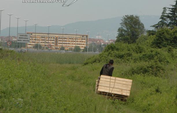 L'ecocentro è terra di conquista, colpa delle "favelas" di viale Certosa