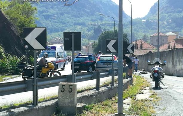 Susa: motociclista esce di strada e muore contro il guard-rail