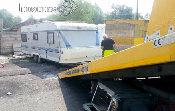 Collegno, la roulotte rubata ai due pensionati ritrovata al campo nomadi
