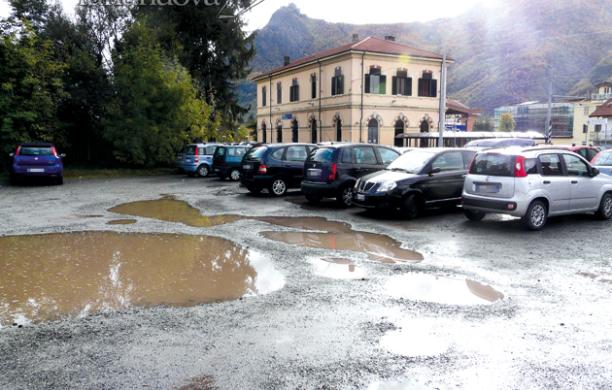 Condove, parcheggio groviera: dal 14 all'asfalto ci penserà Rfi